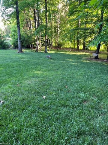 500 Merrybrook Court, Clemmons, NC 27012