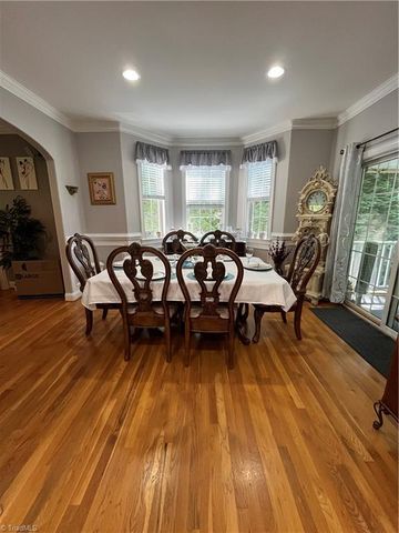 500 Merrybrook Court, Clemmons, NC 27012
