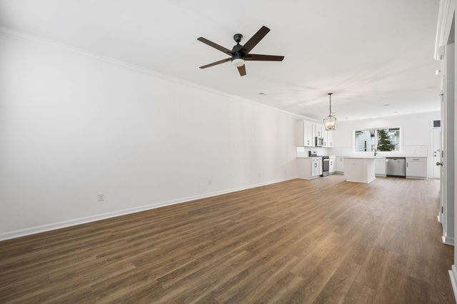 762 Blueway Avenue, Summerville, SC 29486