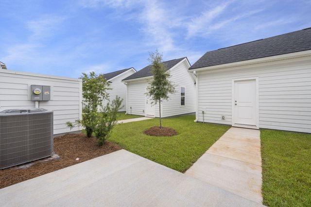 762 Blueway Avenue, Summerville, SC 29486