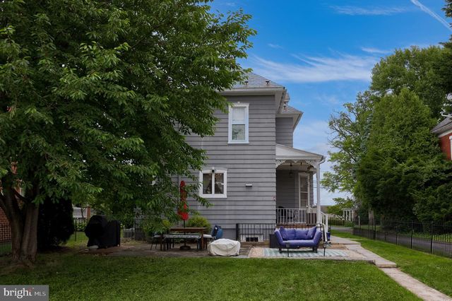2018 MARIETTA AVE, Lancaster, PA 17603