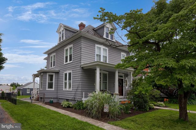 2018 MARIETTA AVE, Lancaster, PA 17603