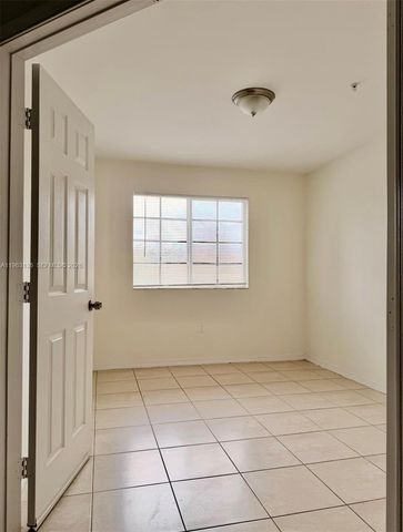 777 SW 111th Way 301, Pembroke Pines, FL 33025