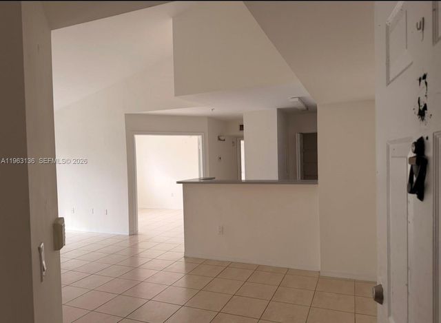 777 SW 111th Way 301, Pembroke Pines, FL 33025