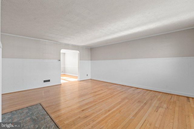 1529 COTTAGE LN, Towson, MD 21286