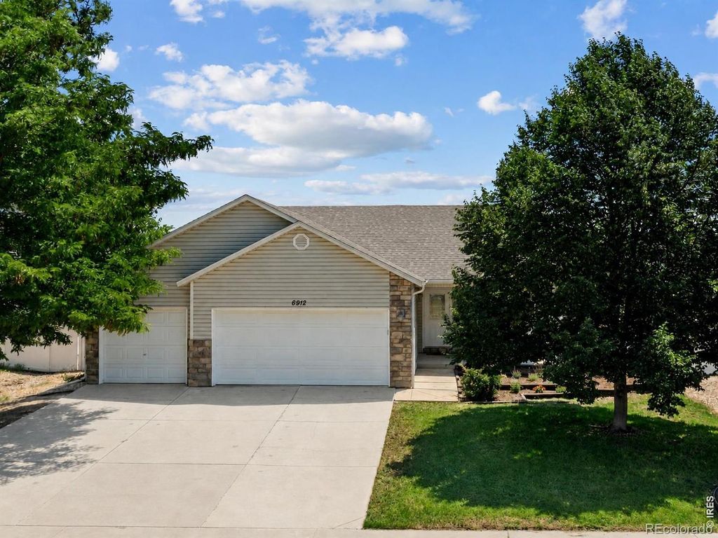 6912 Carlyle Lane, Wellington, CO 80549