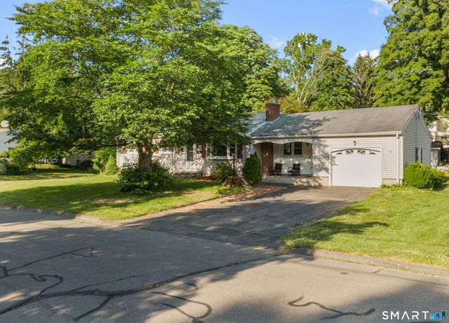 27 Allen Street, Enfield, CT 06082