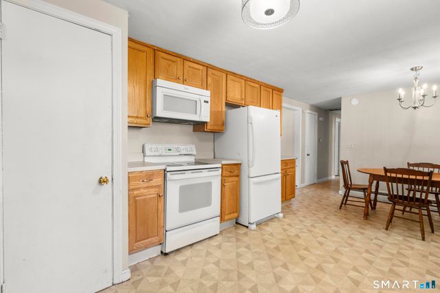 27 Allen Street, Enfield, CT 06082