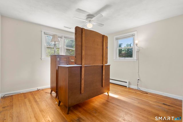 27 Allen Street, Enfield, CT 06082