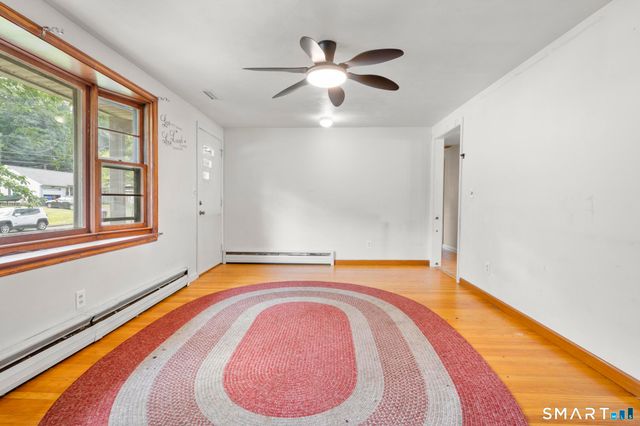 27 Allen Street, Enfield, CT 06082