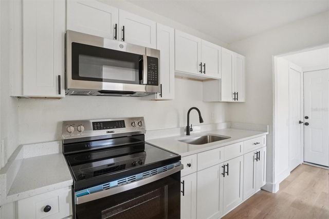 3720 12TH AVENUE S, St Petersburg, FL 33711