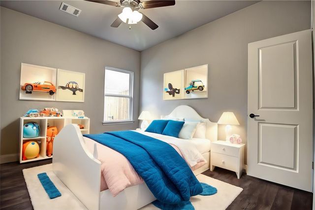 305 Wyatt Street, Waxahachie, TX 75165