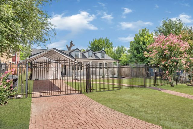 6845 Larkstone Street, Houston, TX 77028