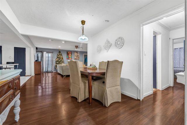 6845 Larkstone Street, Houston, TX 77028