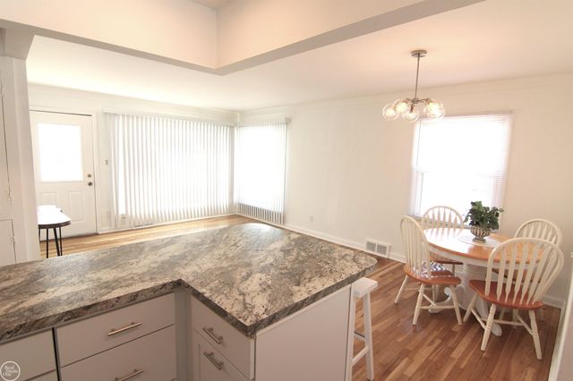 28260 Edward Street, Roseville, MI 48066