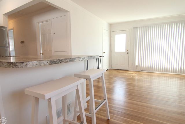 28260 Edward Street, Roseville, MI 48066