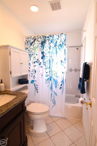 28260 Edward Street, Roseville, MI 48066