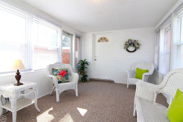 28260 Edward Street, Roseville, MI 48066