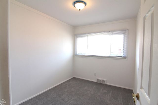 28260 Edward Street, Roseville, MI 48066