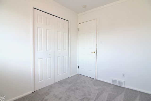 28260 Edward Street, Roseville, MI 48066