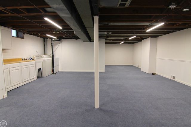 28260 Edward Street, Roseville, MI 48066