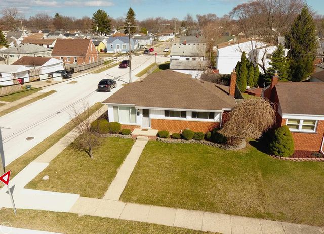 28260 Edward Street, Roseville, MI 48066