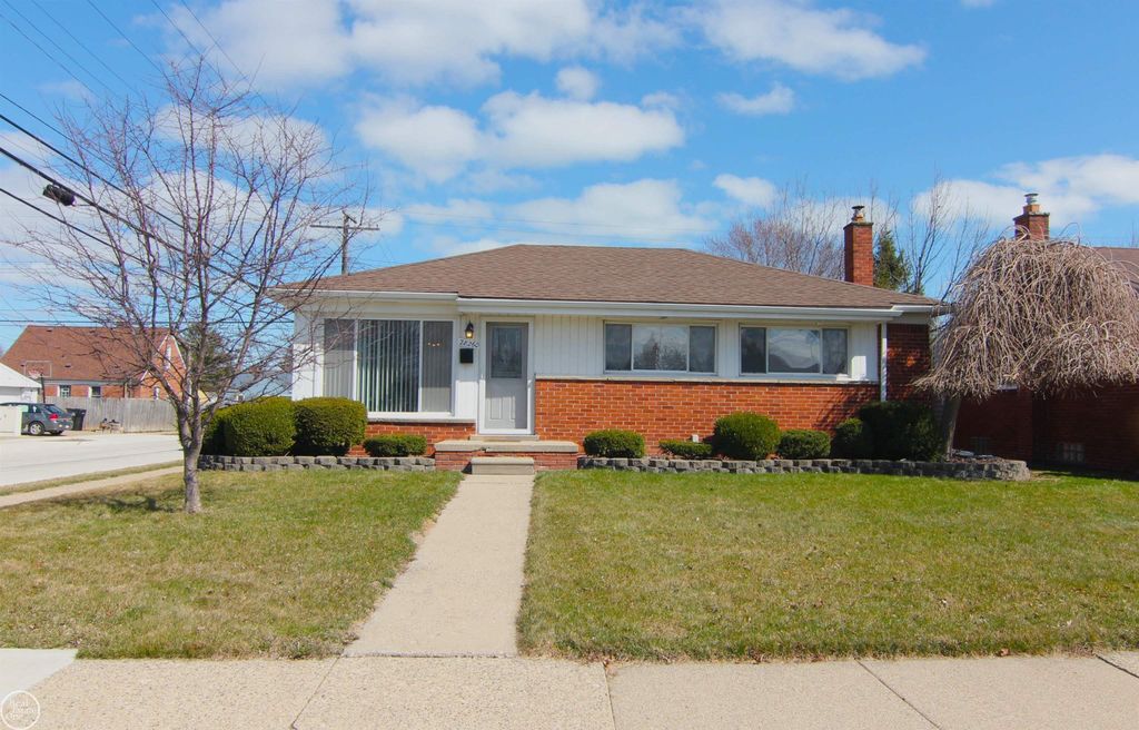 28260 Edward Street, Roseville, MI 48066