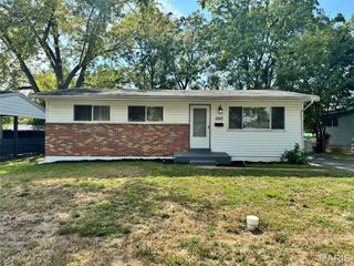 1160 Kostka Lane, Florissant, MO 63031