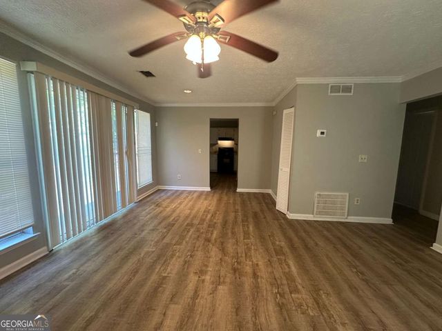 358 Pin Oak Court SW, Marietta, GA 30008