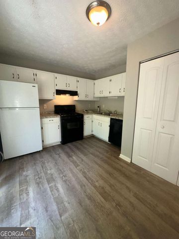 358 Pin Oak Court SW, Marietta, GA 30008