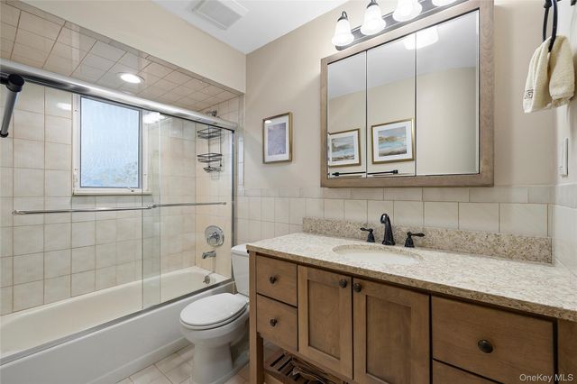 2509 Riviera Lane, Bellmore, NY 11710