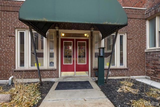 4561 Laclede Avenue 4FE, St Louis, MO 63108