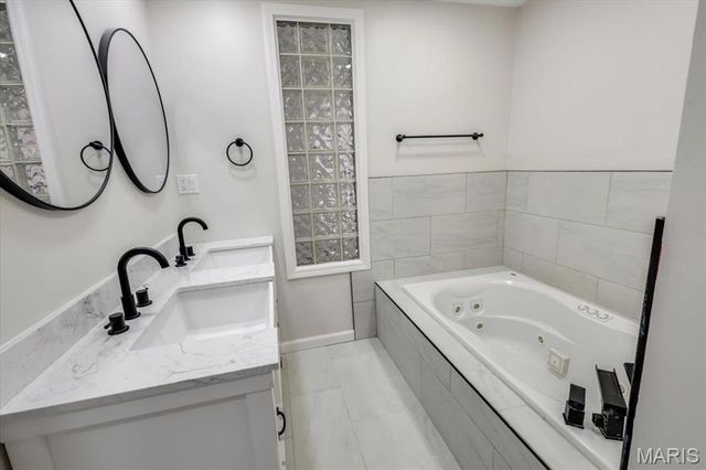 4561 Laclede Avenue 4FE, St Louis, MO 63108