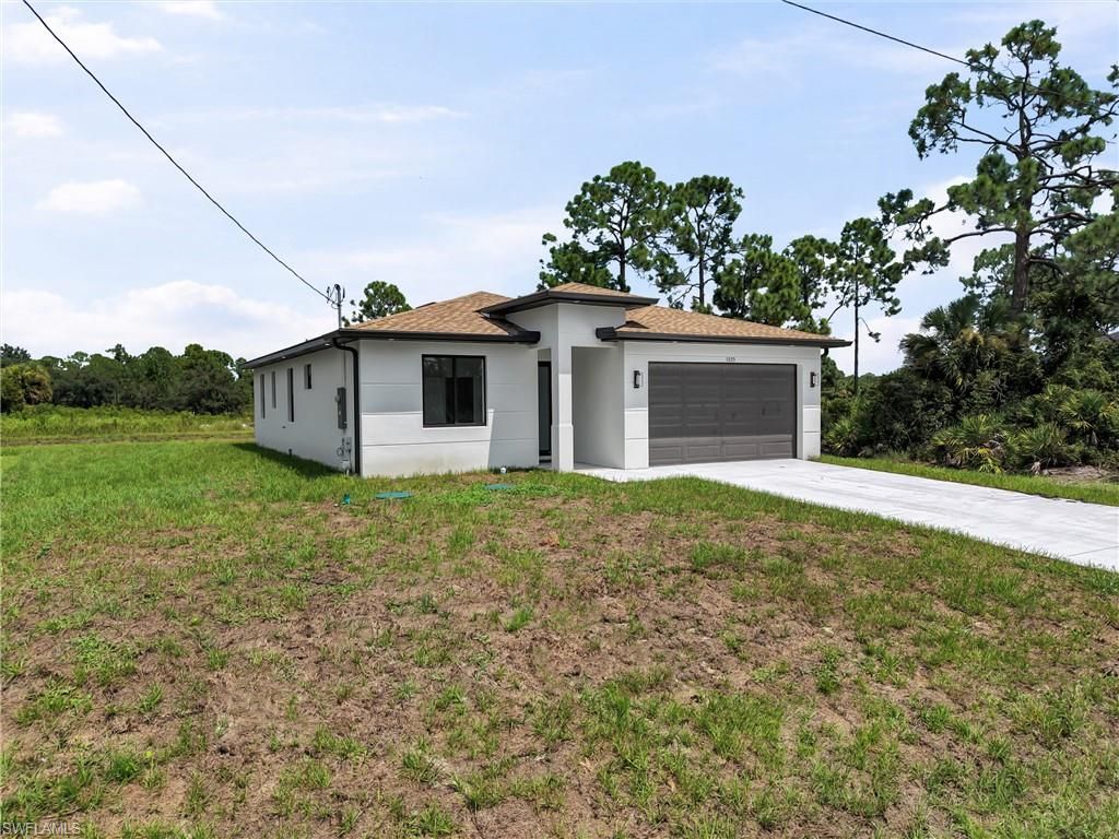 1035 Bandera ST, LEHIGH ACRES, FL 33974 — photo 3