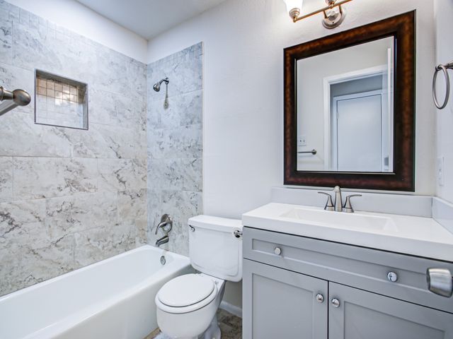 1701 Edge Hill Road, Benbrook, TX 76126