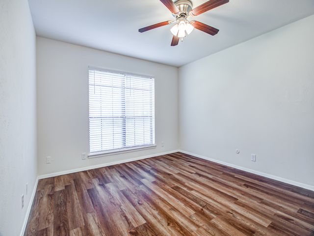 1701 Edge Hill Road, Benbrook, TX 76126