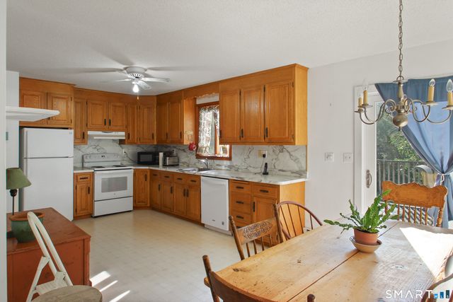 784 Warrenville Road, Mansfield, CT 06250