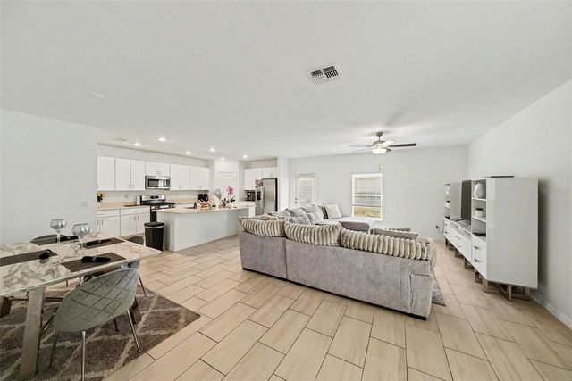 35194 ACKLEY TRCE, Zephyrhills, FL 33541