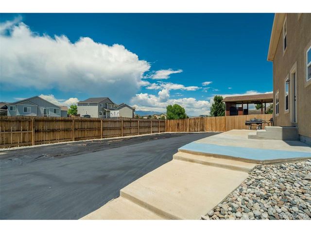 10208 Abrams Dr, Colorado Springs, CO 80925