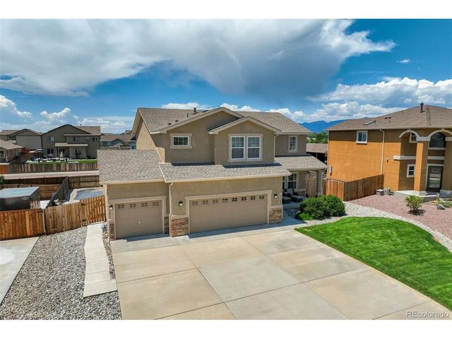 10208 Abrams Dr, Colorado Springs, CO 80925