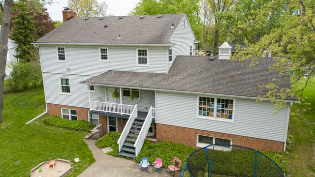 1738 Greenbriar Drive, Portage City, MI 49024