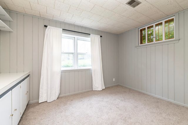 1738 Greenbriar Drive, Portage City, MI 49024