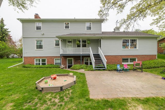 1738 Greenbriar Drive, Portage City, MI 49024