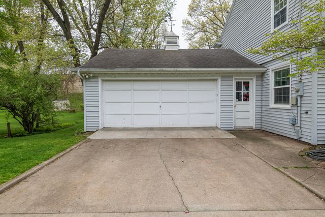 1738 Greenbriar Drive, Portage City, MI 49024