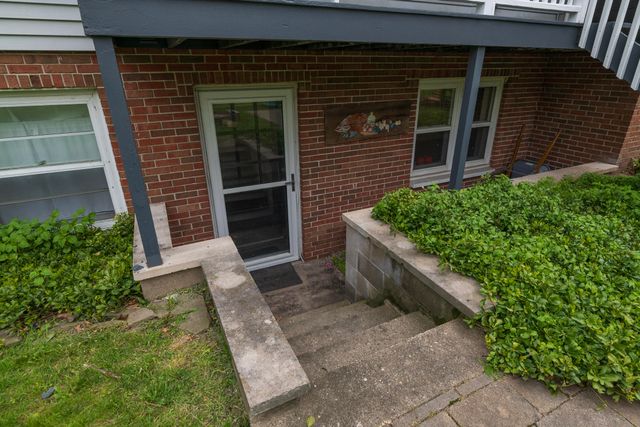 1738 Greenbriar Drive, Portage City, MI 49024