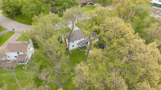 1738 Greenbriar Drive, Portage City, MI 49024