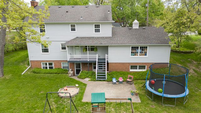 1738 Greenbriar Drive, Portage City, MI 49024
