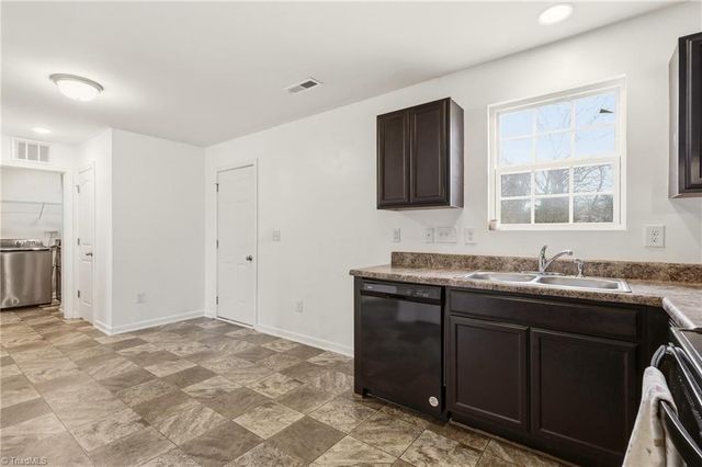 1715 Ransom Trace Court, Winston-salem, NC 27106