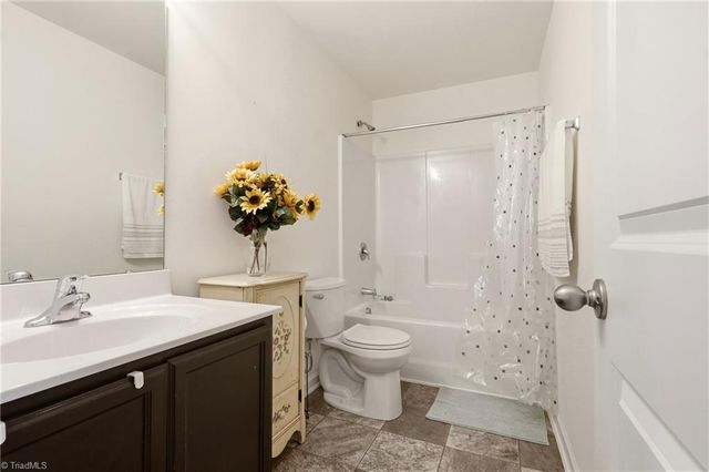 1715 Ransom Trace Court, Winston-salem, NC 27106