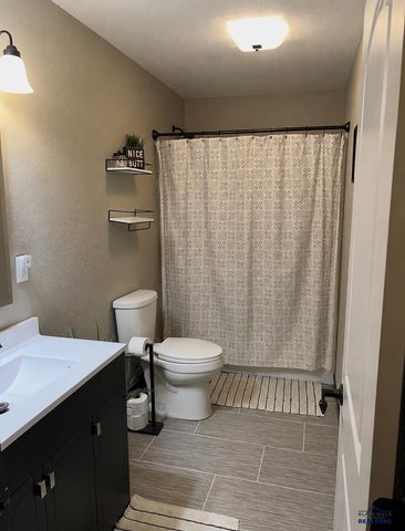 1238 JUNEAU DR, Rapid City, SD 57719